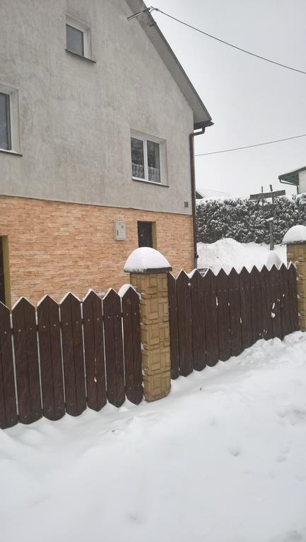 Noclegi U Fela Ustrzyki Dolne Exteriör bild